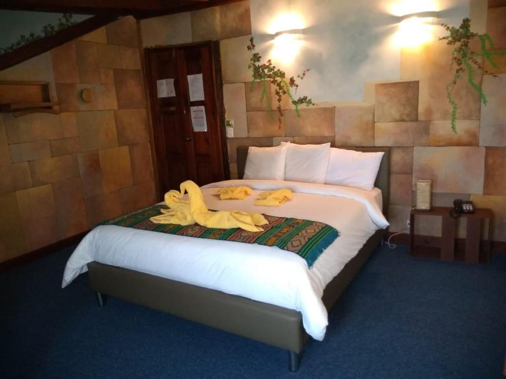 Hotel Boutique Spa Villa De Sant Quito Exterior photo